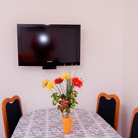 Apartmani Galija 피사크 외부 사진