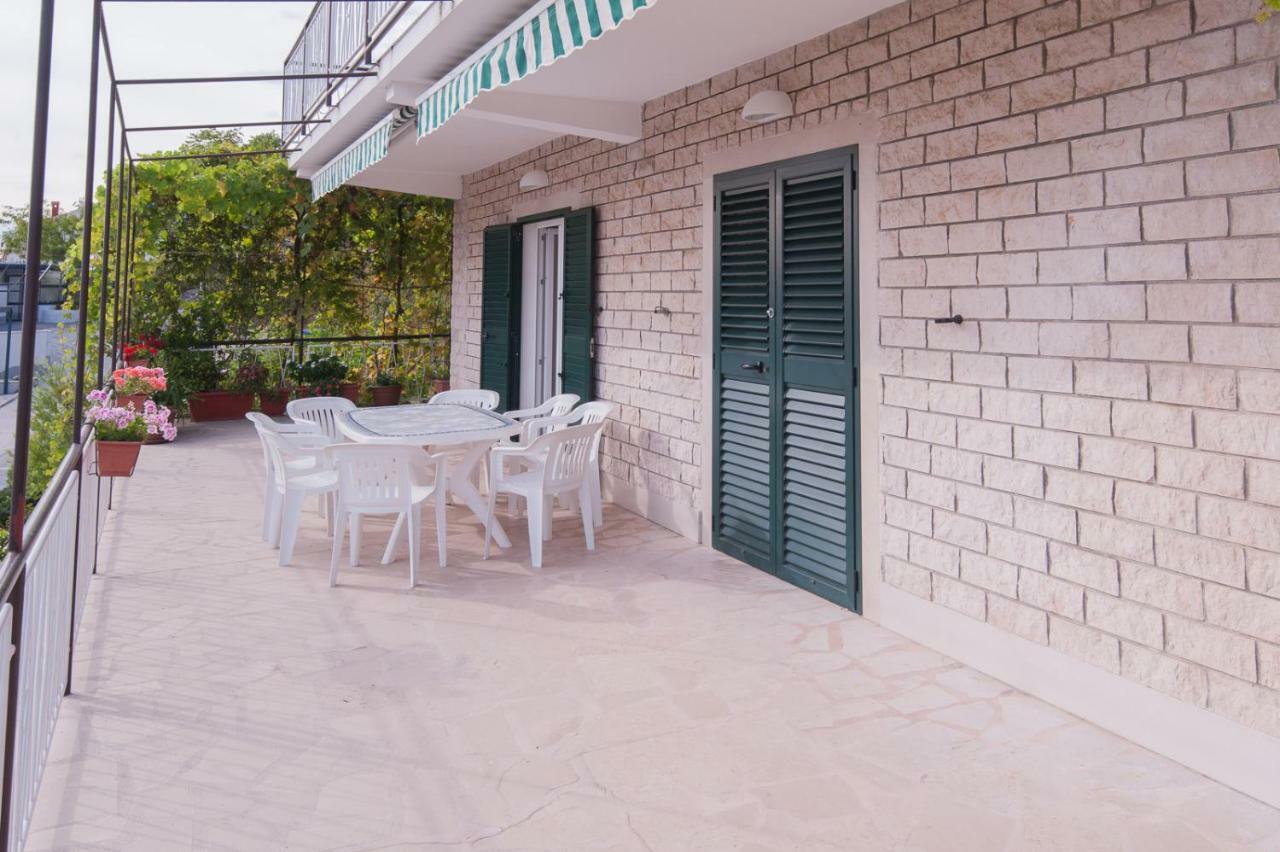 Apartmani Galija 피사크 외부 사진