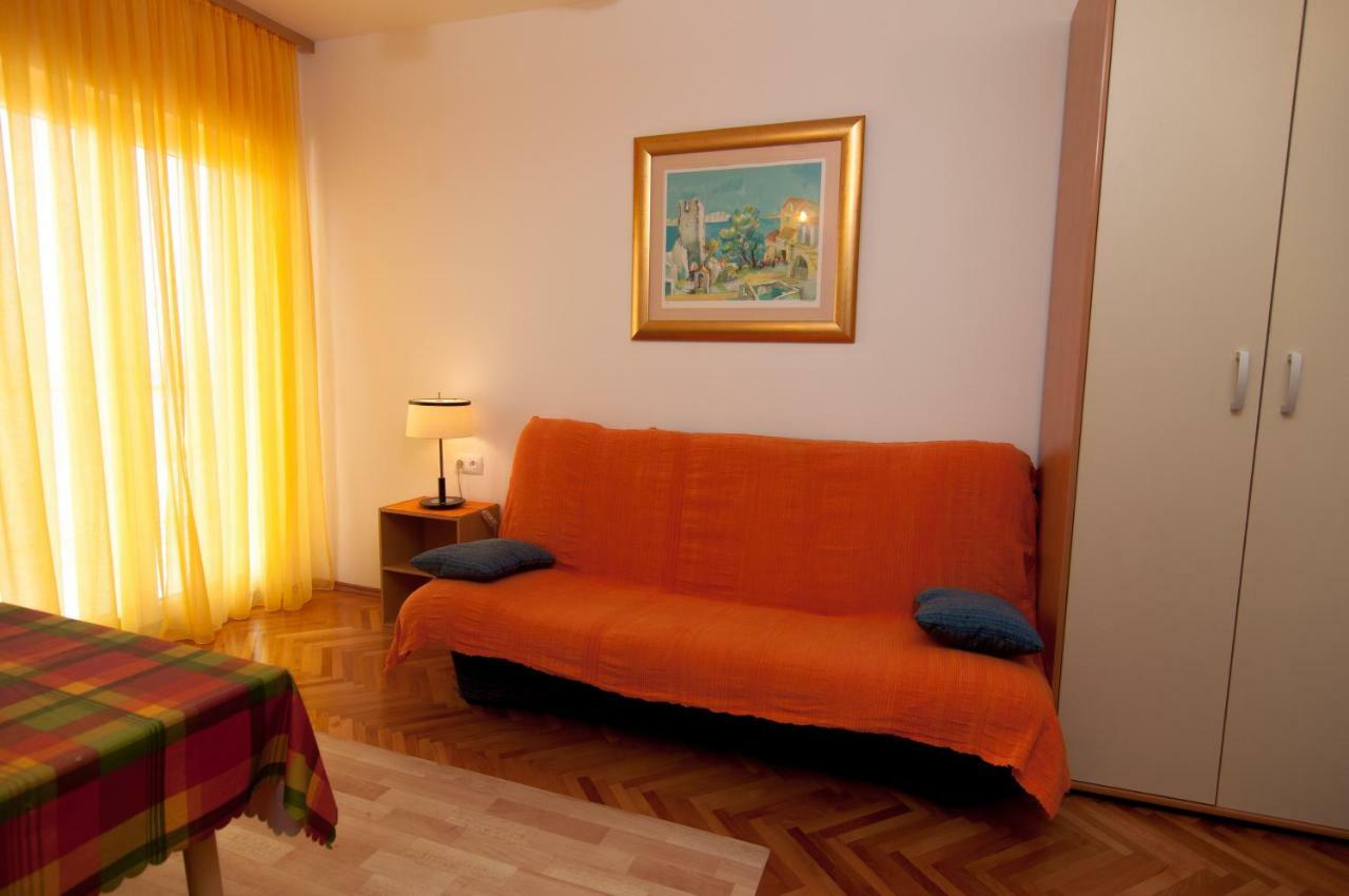 Apartmani Galija 피사크 외부 사진