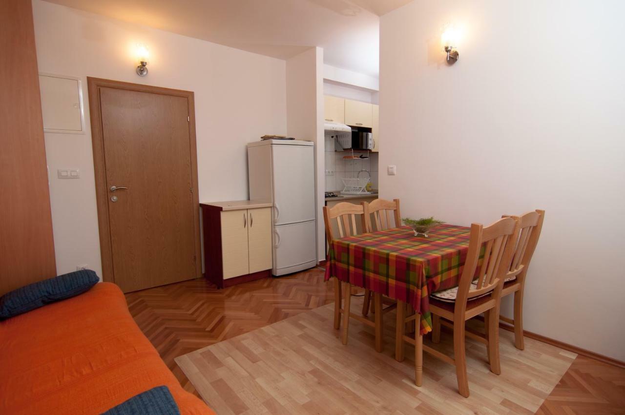 Apartmani Galija 피사크 외부 사진