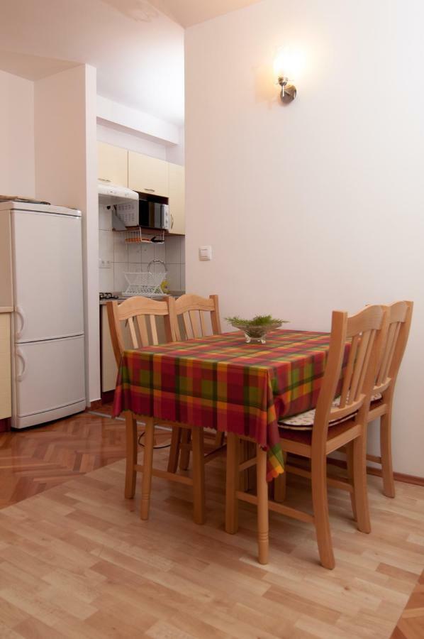 Apartmani Galija 피사크 외부 사진