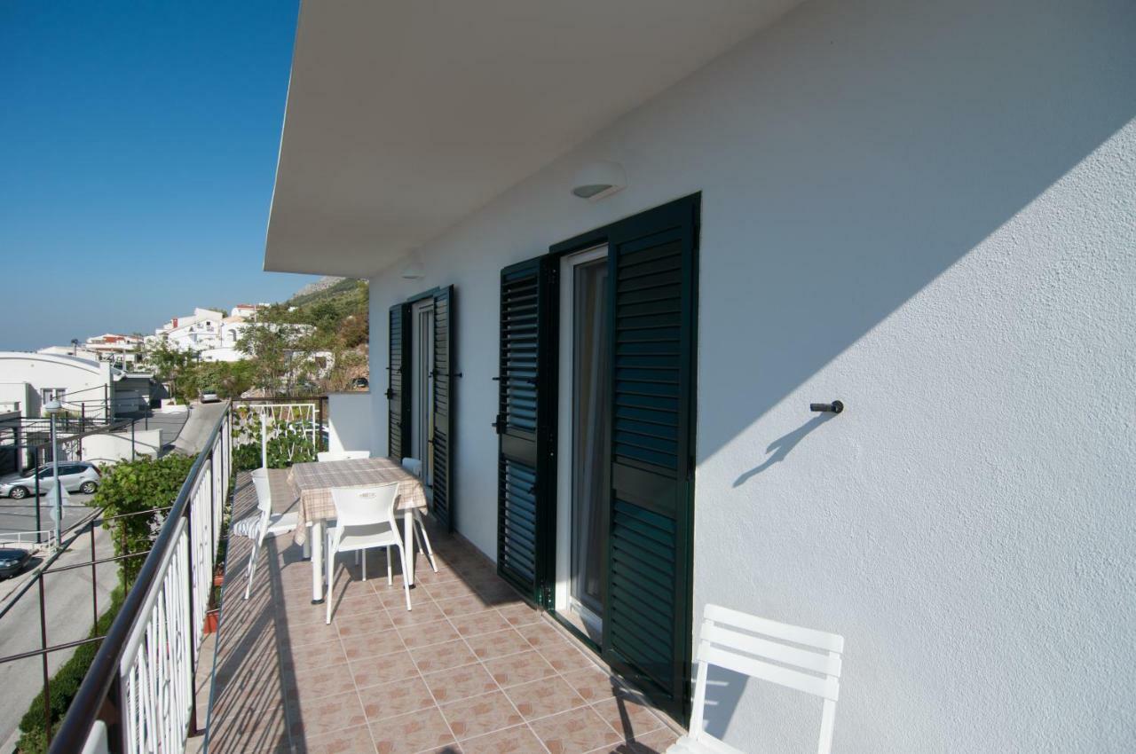 Apartmani Galija 피사크 외부 사진