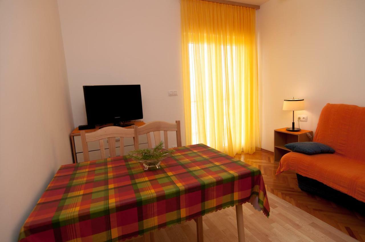 Apartmani Galija 피사크 외부 사진