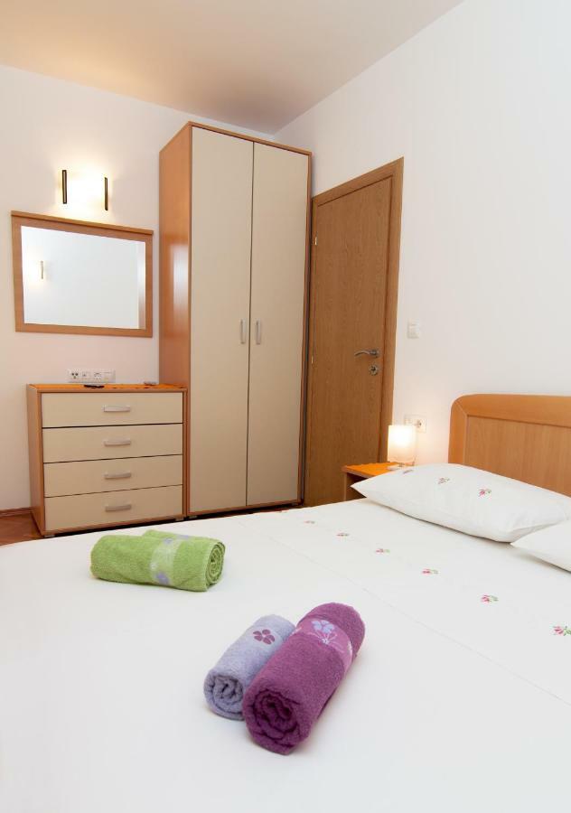 Apartmani Galija 피사크 외부 사진