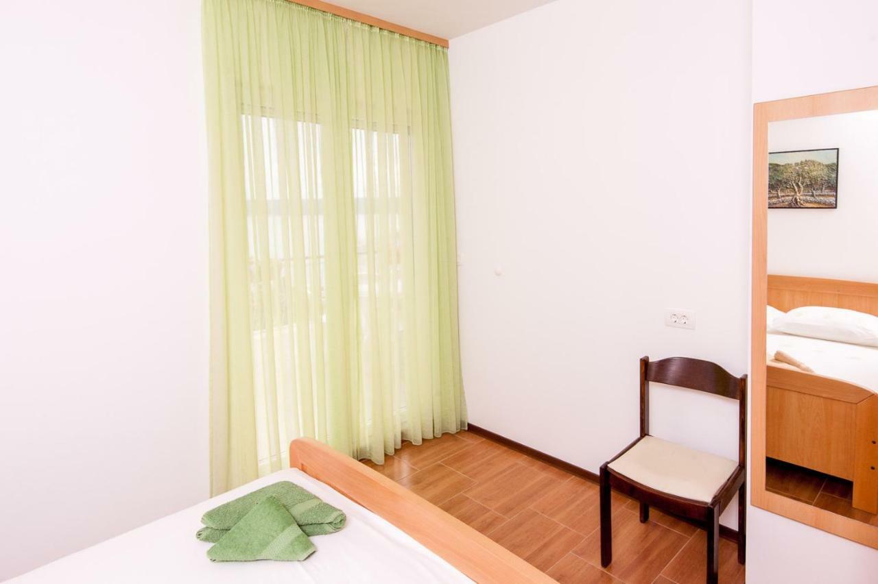 Apartmani Galija 피사크 외부 사진