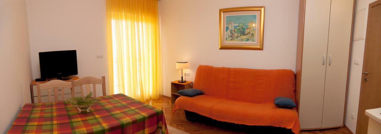 Apartmani Galija 피사크 외부 사진